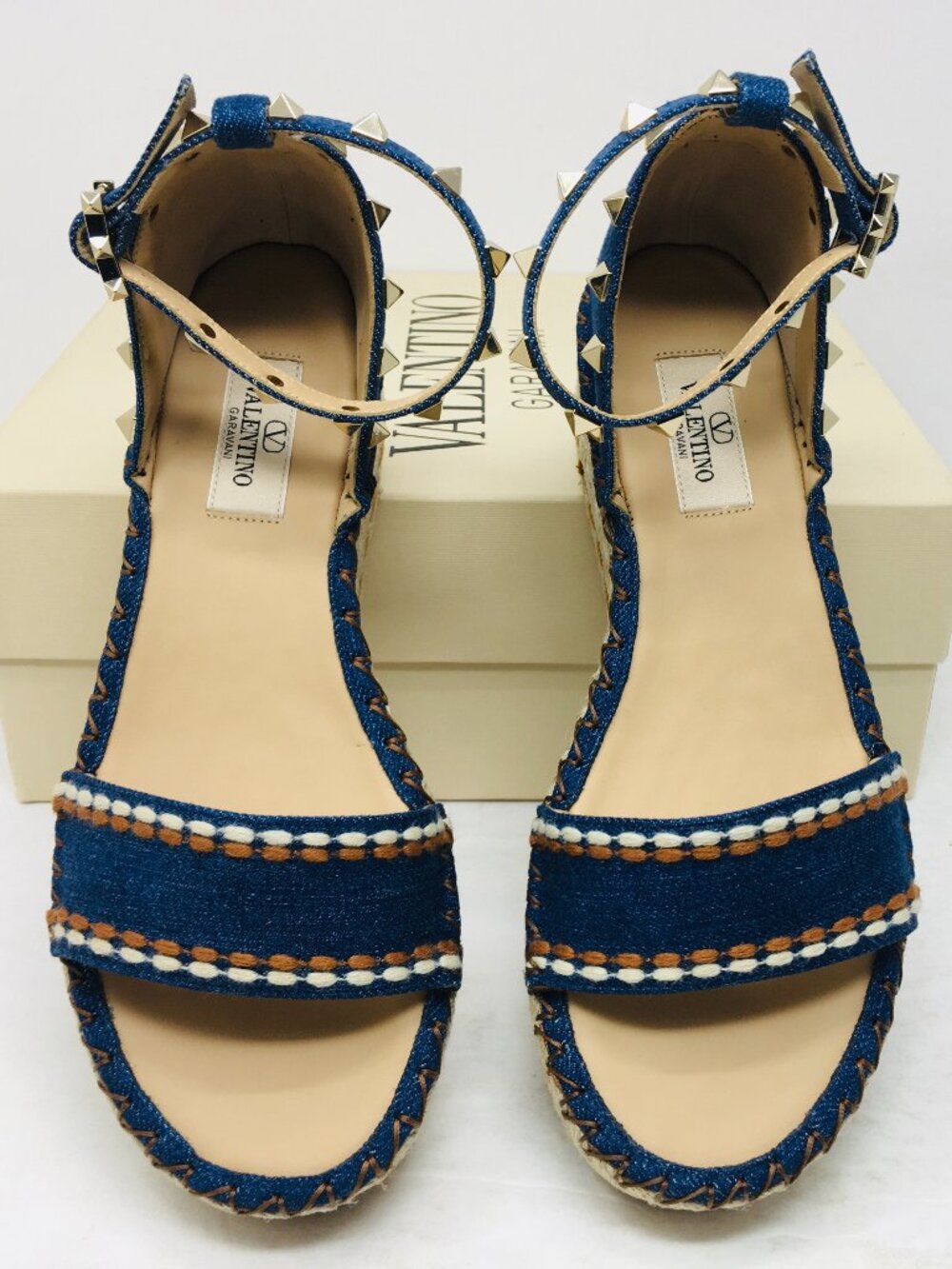 Valentino Garavani 55mm Rockstud Denim Wedge Sandals 8 M - Picture 6 of 11